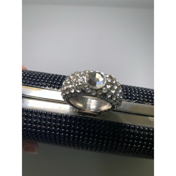 Vintage Black Beaded Flapper Clutch Rhinestone Ring Opener Accent Chain Strap - Picture 9 of 16